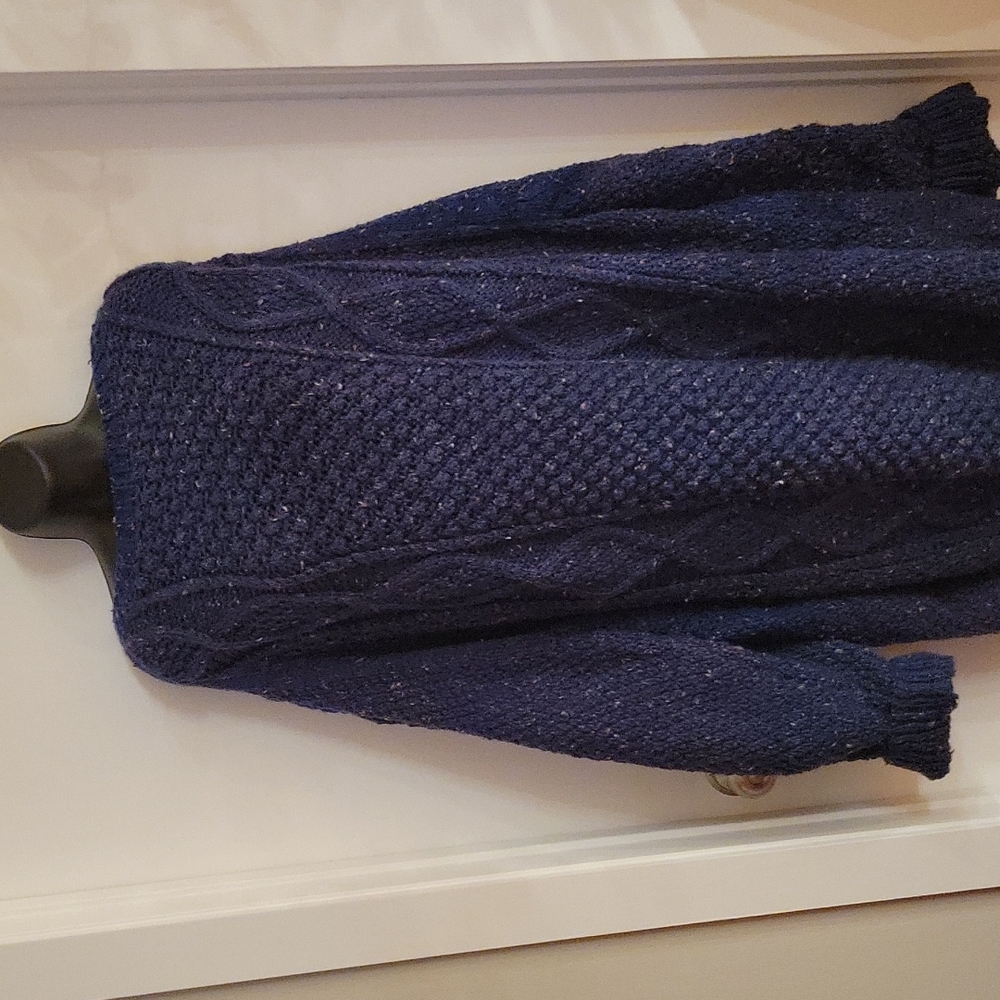 HANDMADE GORGEOUS OVERSIZED  KNIT HUGE SWEATER